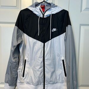 Nike Black and White Hooded Windrunner windbreaker Jacket